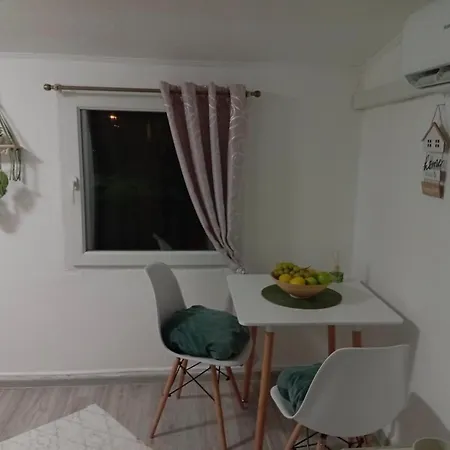 Mali Kutak * Gradacac